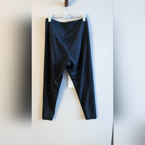 Girlfriend Collective black ribbed leggings - Picture 5 of 6